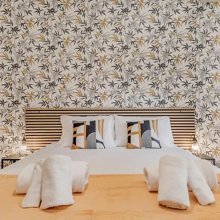 Elegant And Spacious Facing The Subway Near The Vatican Apartman *