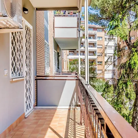 Elegant And Spacious Facing The Subway Near The Vatican Apartman Róma