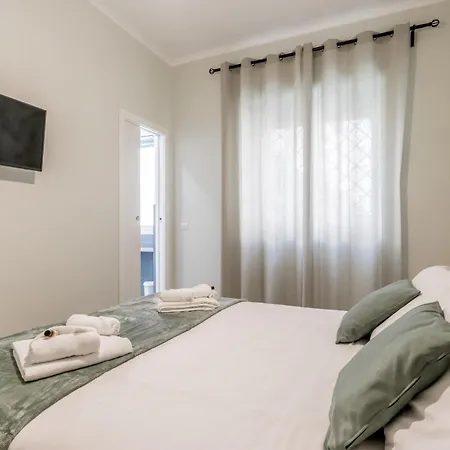 Elegant And Spacious Facing The Subway Near The Vatican アパート *