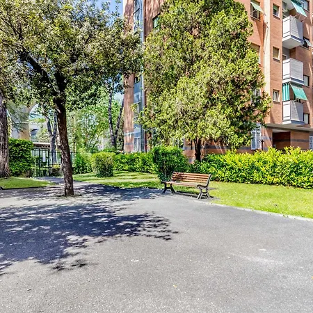 Apartman Elegant And Spacious Facing The Subway Near The Vatican Róma