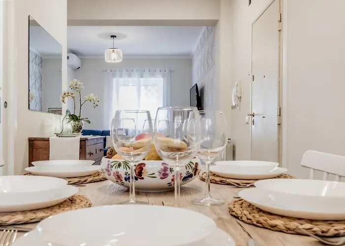 Elegant And Spacious Facing The Subway Near The Vatican Daire Roma
