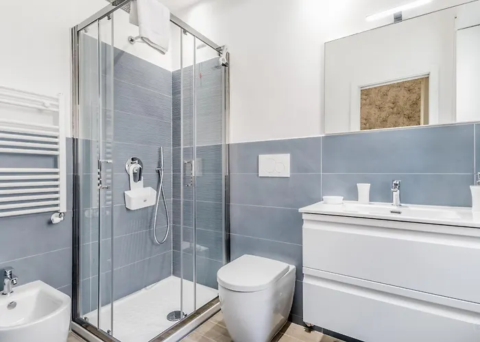 Elegant And Spacious Facing The Subway Near The Vatican Daire Roma
